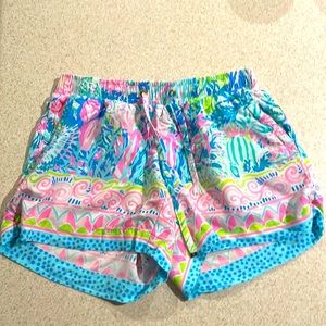 Lilly Pulitzer shorts size XXS